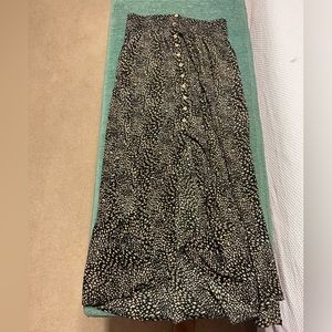 Maxi skirt. Size Large